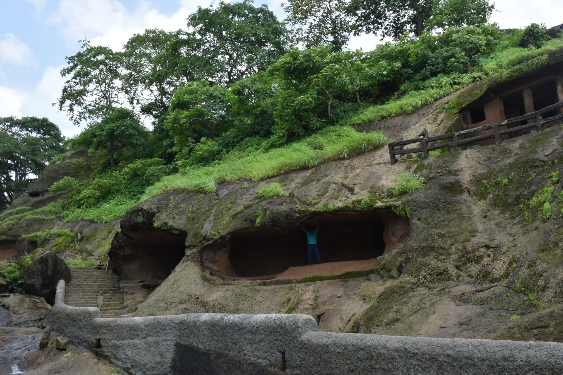 Kanhari Caves